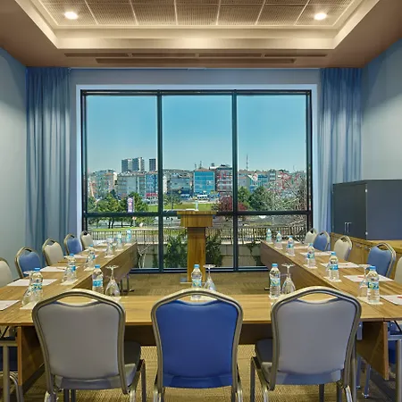 Ibis Istanbul Tuzla 호텔