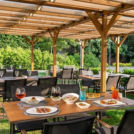 Ibis Istanbul Tuzla 호텔