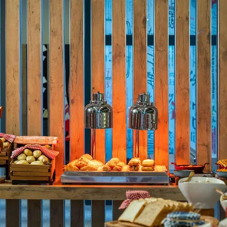 Hotel Ibis Istanbul Tuzla