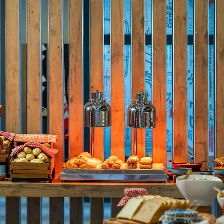 Hotel Ibis Istanbul Tuzla 3*